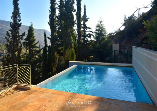 Depto.subida Sta. Teresa Vitacura / Jardin Y Piscina Privada