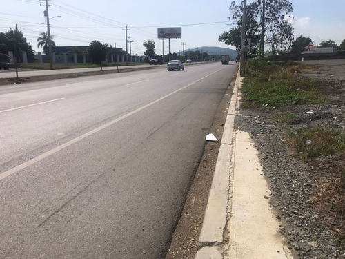 Vendo Sokar En Autopista Duarte Cerca De Acero Estrella