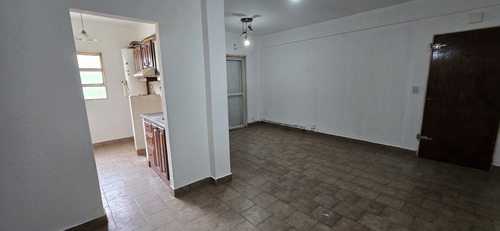 Departamento En Alquiler En Monte Grande, Esteban Echeverría, G.b.a. Zona Sur