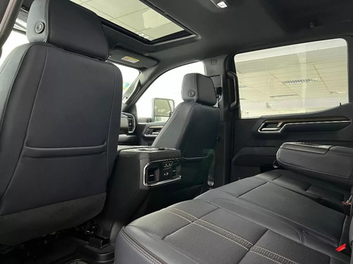 Chevrolet Silverado High Country