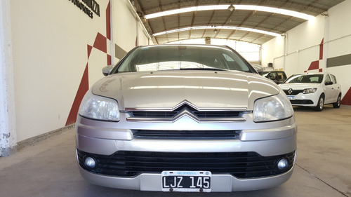 Imagen 12 de 15 de Citroen C4 1.6 5p Pack Look