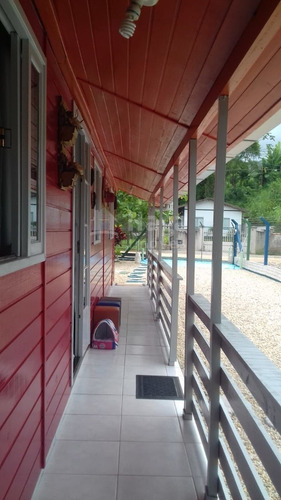 Imagem 10 de 10 de Casa A Venda No Bairro Bateas Em Brusque/sc - 1697