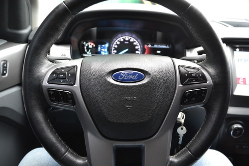 Imagen 7 de 25 de Ford Ranger Limited 2018 - Impecable - Permuto - 1 ° Dueño