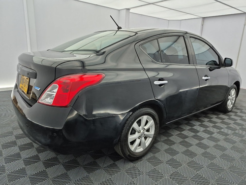 Nissan Versa 1.6 Advance