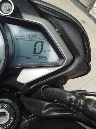 Rouser Ns200
