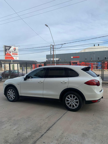 Imagen 6 de 22 de Porsche Cayenne 2011 3.0 Diesel 245cv (958)