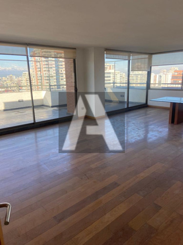 Las Condes, Vendo Gran Penthouse, 4 Dormitorios, 2 Est., Bod