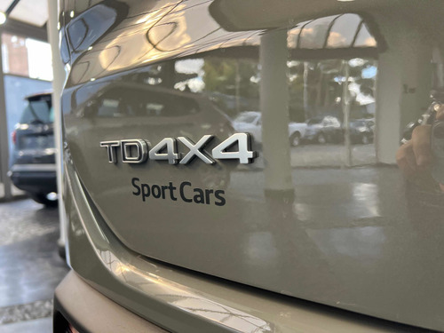 Imagen 7 de 14 de Jeep Commander 2022 2.0 Td380 At9 4x4 7pas Limited