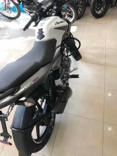 Imagen 2 de 8 de Bajaj Rouser Ns 125