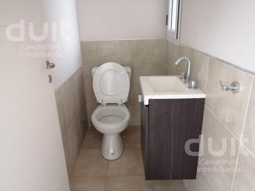 Imagen 5 de 11 de Duplex 2 Dormitorios En Venta En Barrio El Triunfo- Valle Cercano