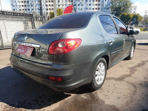 Imagem 6 de 11 de Peugeot 207 Sedan Passion Xr 1.4 8v Flex 4p
