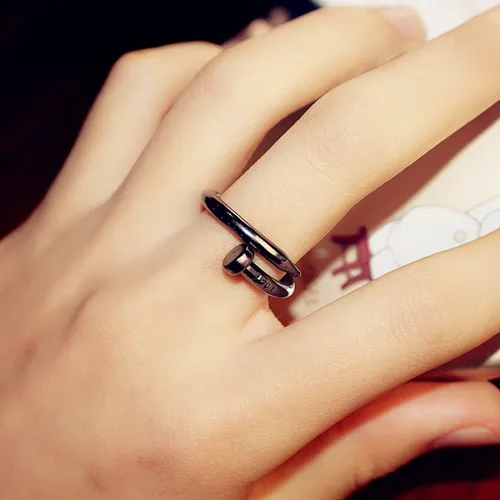 Anillo clavo uno de 50 hotsell