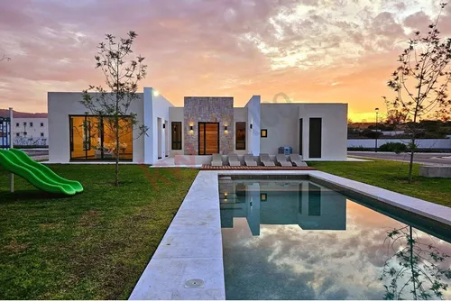 Tu Nuevo Hogar De Ensueño En Zirándarosan Miguel De Allende! Presentamos Una Magnífica Casa E...