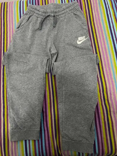 Pantalón Niño Nike Jogger Gris