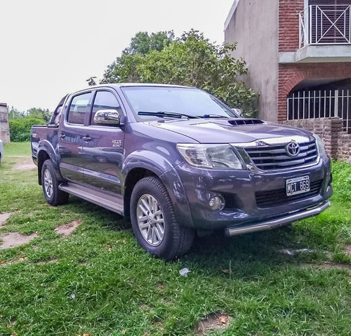 Toyota Hilux Srv