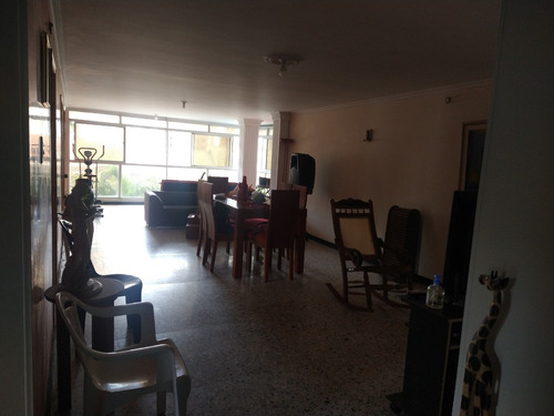 Imagen 5 de 7 de Apartamento En Venta Barrio Riomar