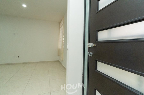 Imagen 10 de 30 de Casa En Fraccionamiento Arrayanes, Zapopan Con 2 Recámaras, 96 M², Id: 45306