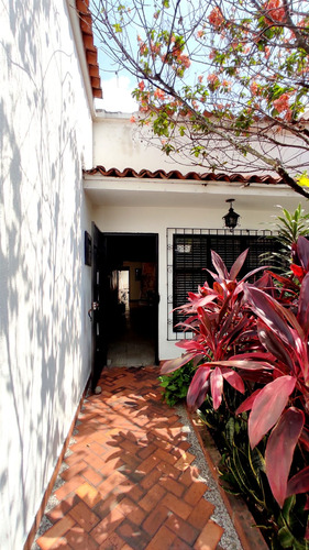 Casa En Venta En Cali Templete. Cod 15682