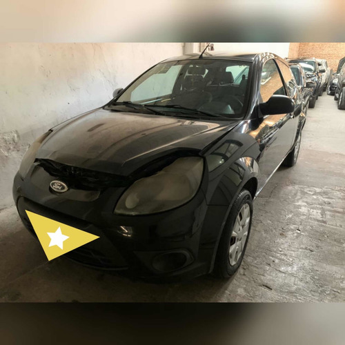 Ford Ka Chocado En Marcha Andano