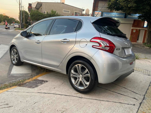 Peugeot 208 1.6 Feline 2013