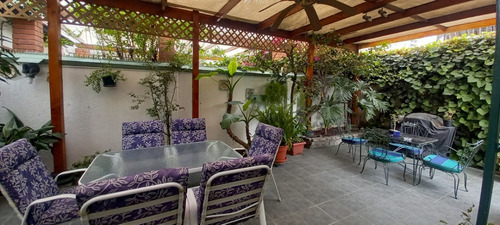 Casa De La Cultura De Ñuñoa / Juan Moya