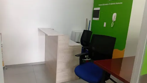 Oficinas En Arriendo Chico Navarra 90-73000