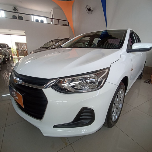 Chevrolet Onix ONIX SEDAN Plus LT 1.0 12V Flex 4p Mec.