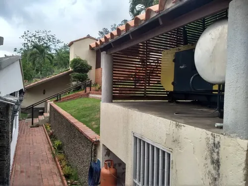 Casa En Naguanagua, La Entrada