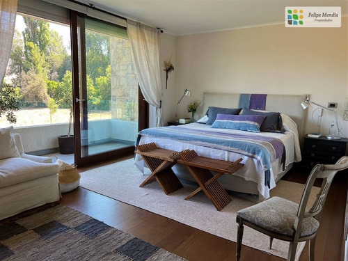 Triplex En Venta Con Jardín Y Piscina Excelente Conectividad