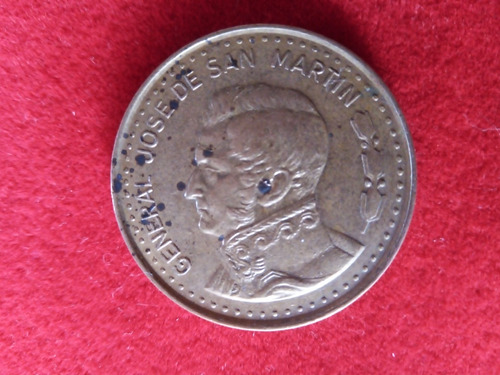 Moneda Arg. 100 Pesos. Bi-centenario Nacimiento San Martín.