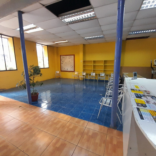 Local Comercial Excelente Ubicacion