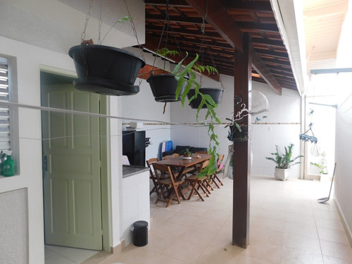 Casa C/ Piscina Muito Próximo Da Praia A Venda Em Peruíbe