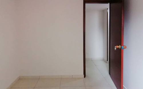 Apartamento En Arriendo En Carmen Del Sol. Cod A11750102
