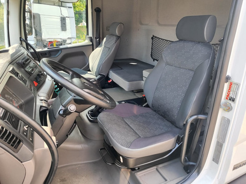 Volkswagen Constellation Vw 24280 Ano 2017 No Chassi