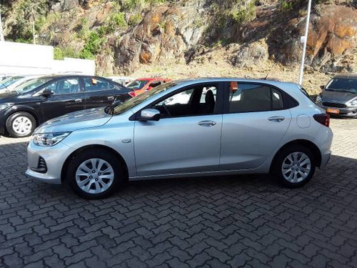 Imagem 8 de 9 de Chevrolet Onix 1.0 Flex Lt Manual