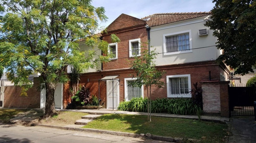 Casa Chalet  En Venta Ubicado En Boulogne Sur Mer, San Isidro, G.b.a. Zona Norte