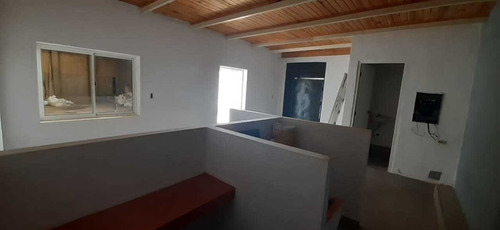 Imagen 8 de 10 de Galpón De 398 Mts En Alquiler