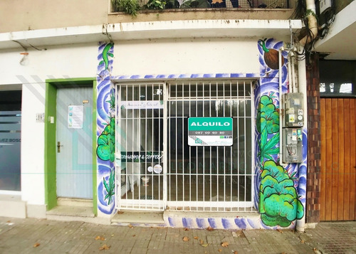 Locas Comercial En Barrio Histórico