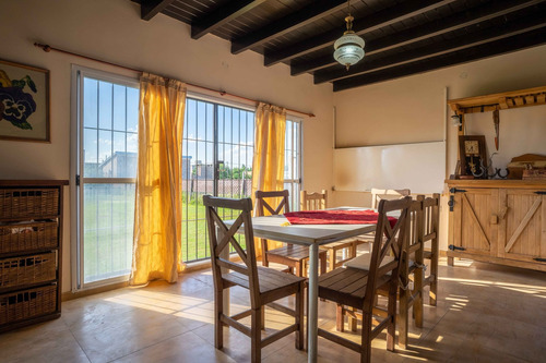Imagen 4 de 18 de Venta Casa 2 Habitaciones - Pileta - Punta Chacra