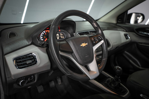 Chevrolet Onix HATCH LT 1.0 8V FlexPower 5p Mec.