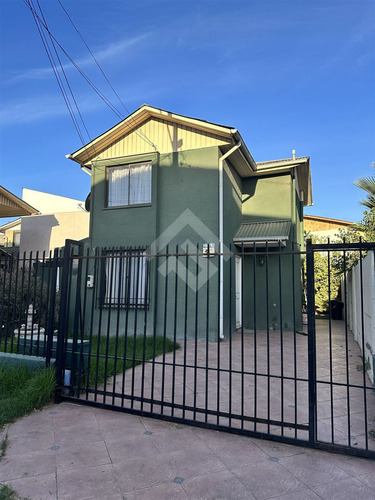 Casa En Venta De 3 Dorm 2 Baños Barrio Los Bosquinos Maipú