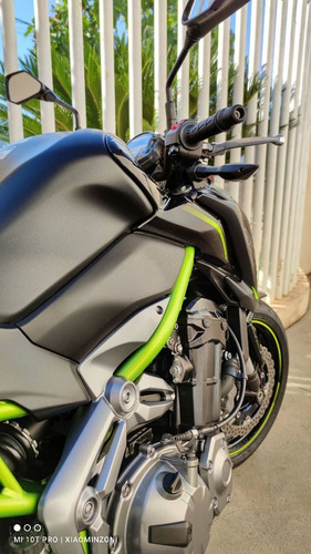 Imagem 2 de 5 de Kawasaki Z900