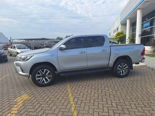 Toyota Hilux Pick-Up 2.8 Cd Srx 177cv 4x4