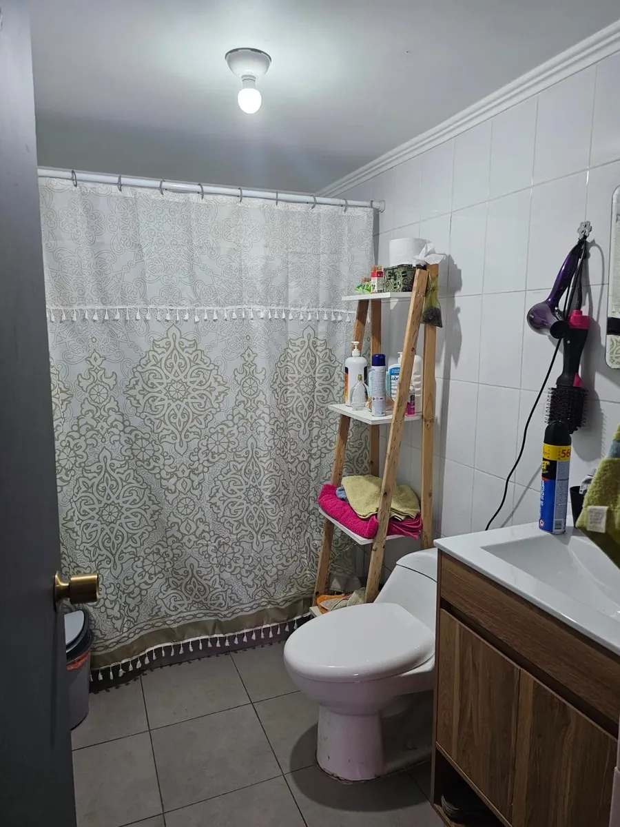 Imagen 5 de 12 de Casa 2 Pisos En Larapinta (lampa)
