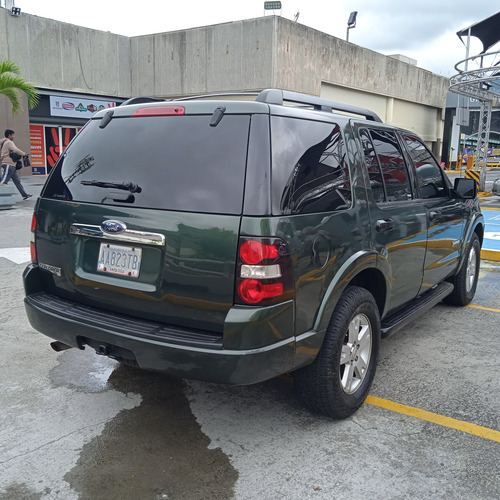 Ford Explorer 2.4