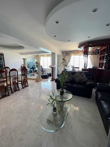 Imagen 1 de 18 de Venta - Penthouse Duplex Con 180 Grados De Vista Al Mar