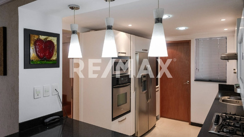 Imagen 14 de 25 de Remax Infinity Vende Espectacular Townhouse En Tazajal 139723 Frances Mijares 04144990396