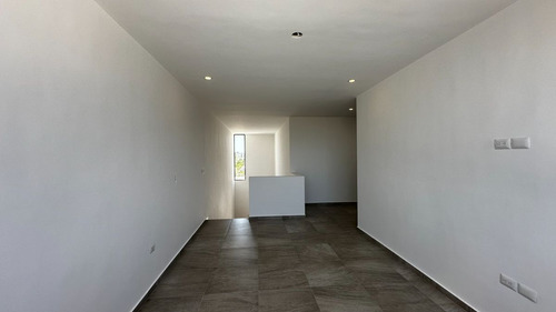 Casa En Venta En Privada Tamora, Conkal.