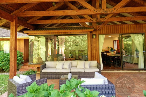 Cómoda Casa En Condominio Con Acceso A Lago
