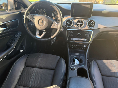 Mercedes-Benz Clase CLA 1.6 Cla200 Urban 156cv At
